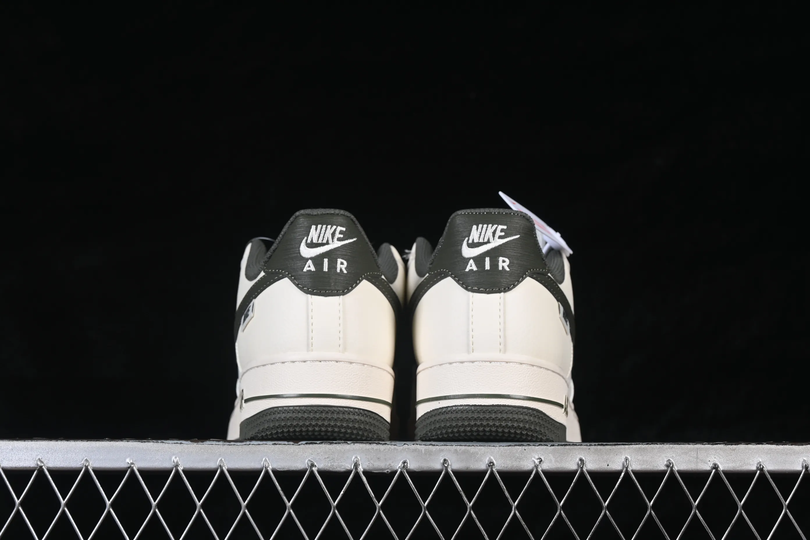 All categories Nk Air Force 1 Air Force series Nk Air Force 1 Low Air Force low-top Nike Air Force 1'07 Low tree pattern dark green Air Force 1 low-top casual sneakers SM6668-125